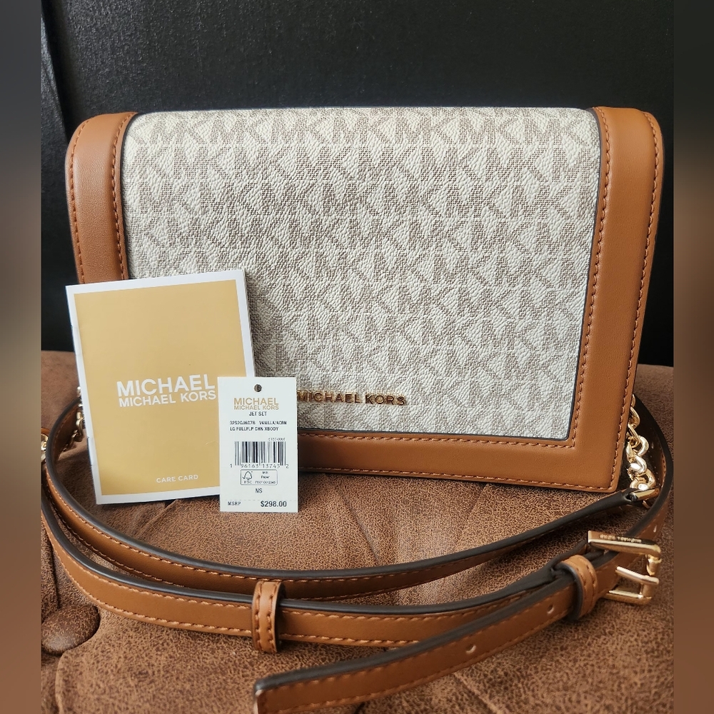 Michael Kors Vanilla Full Flap Crossbody bag - Picture 12 of 16